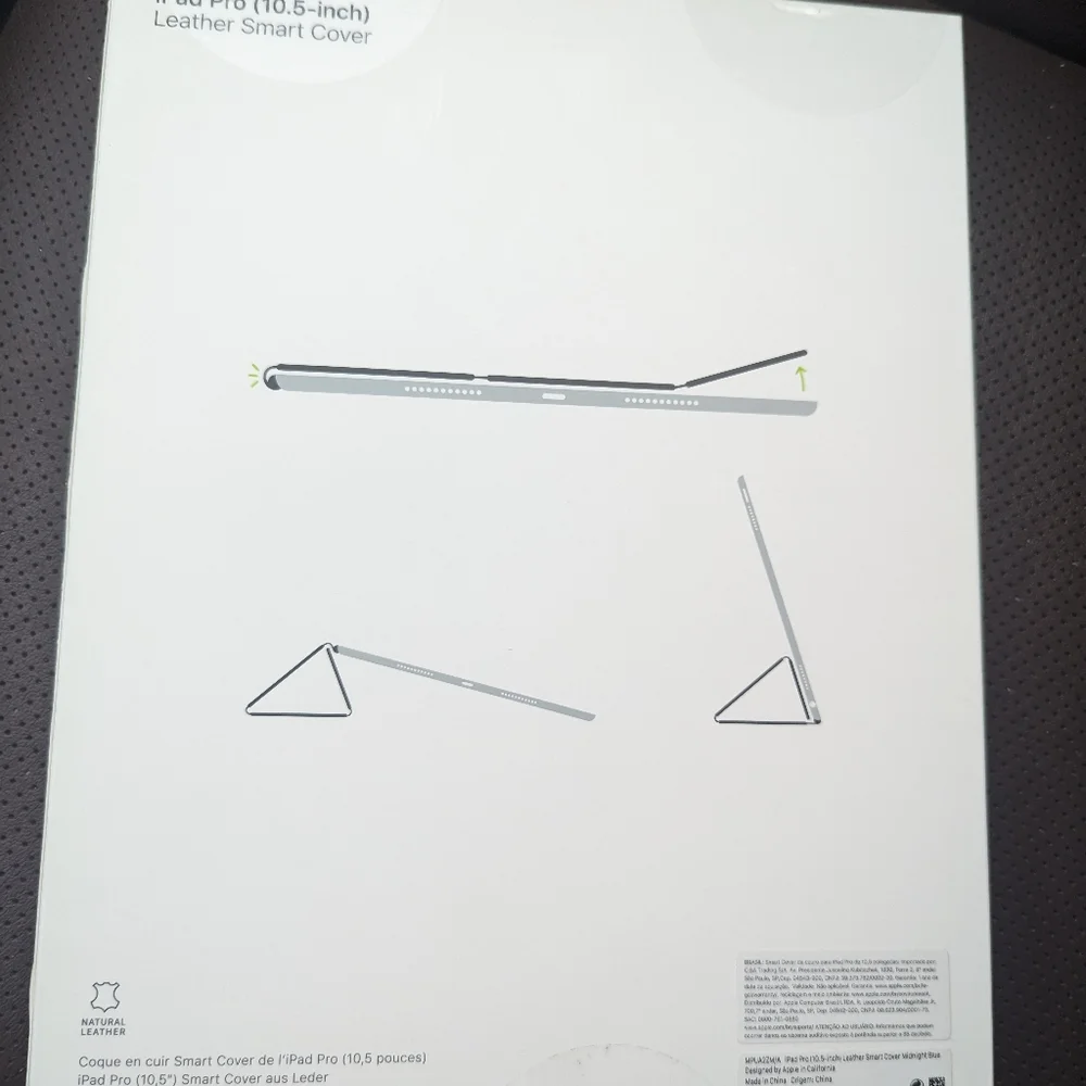 Apple iPad Pro leather smart cover 10.5